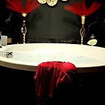 O' Plaisirs Interdits - Loveroom