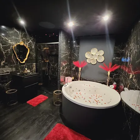 O' Plaisirs Interdits - Loveroom Apartment *