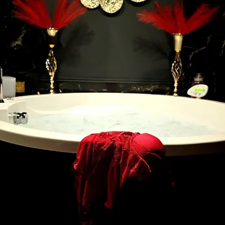 O' Plaisirs Interdits - Loveroom